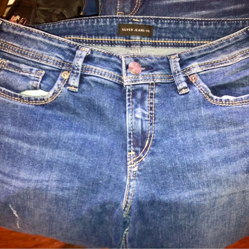 NWOT Silver Jeans Co Elyse Slim Bootcut Jean